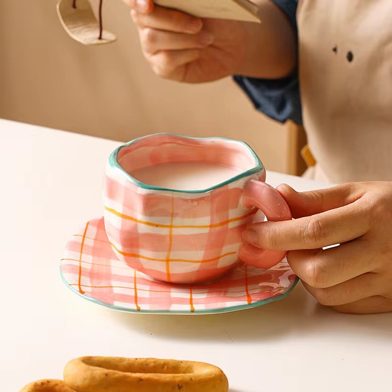 Cermanic Mug// Pink Plaid